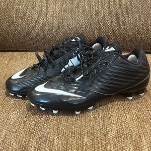 Black size 12 nike vapor speed low football cleats. Worn once, new condition.